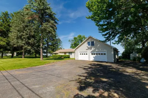107 Mountain View Lane North Hero VT 05474