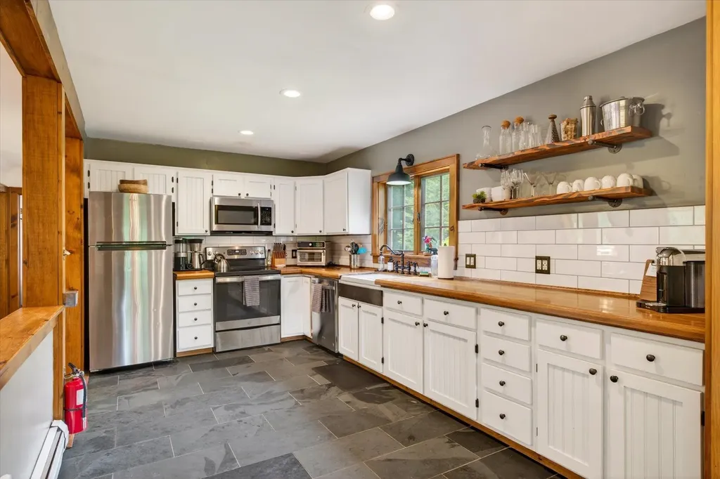 309 Ladyslipper Lane Killington VT 05751