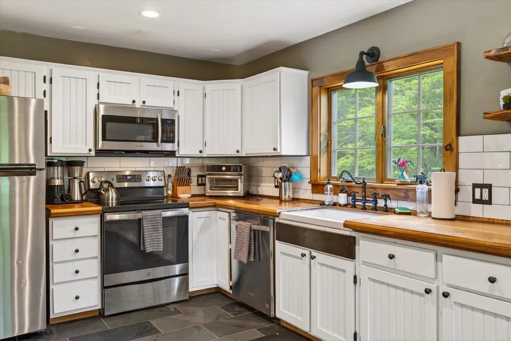 309 Ladyslipper Lane Killington VT 05751