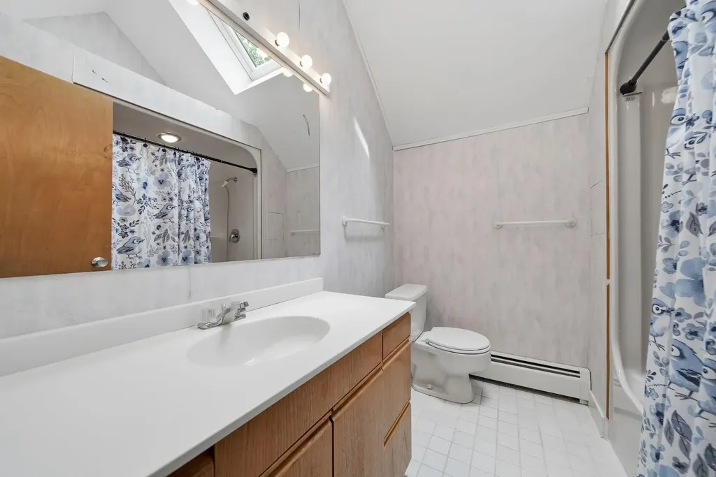 10 Eaton Road Amherst NH 03031