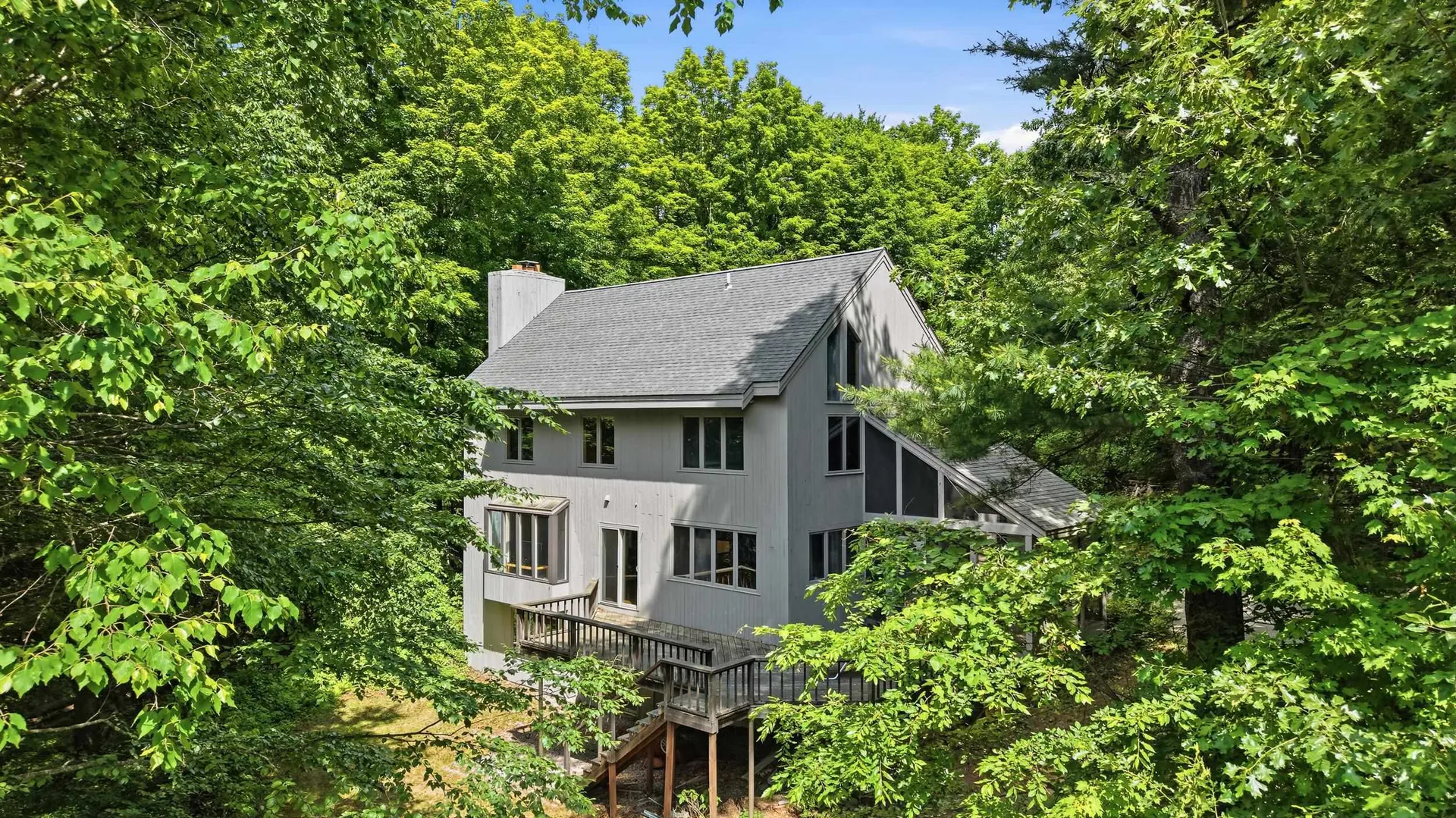 10 Eaton Road Amherst NH 03031