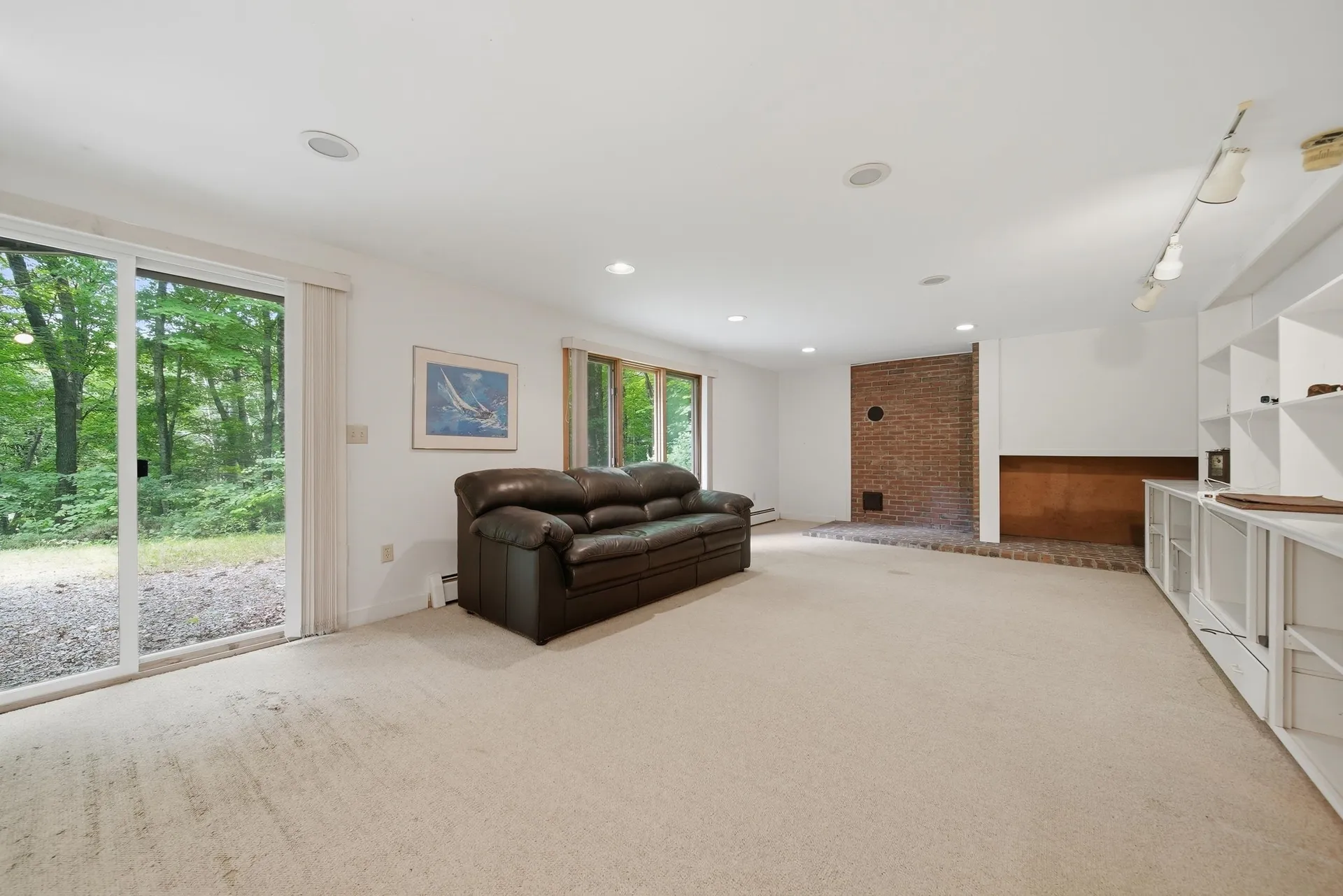 10 Eaton Road Amherst NH 03031