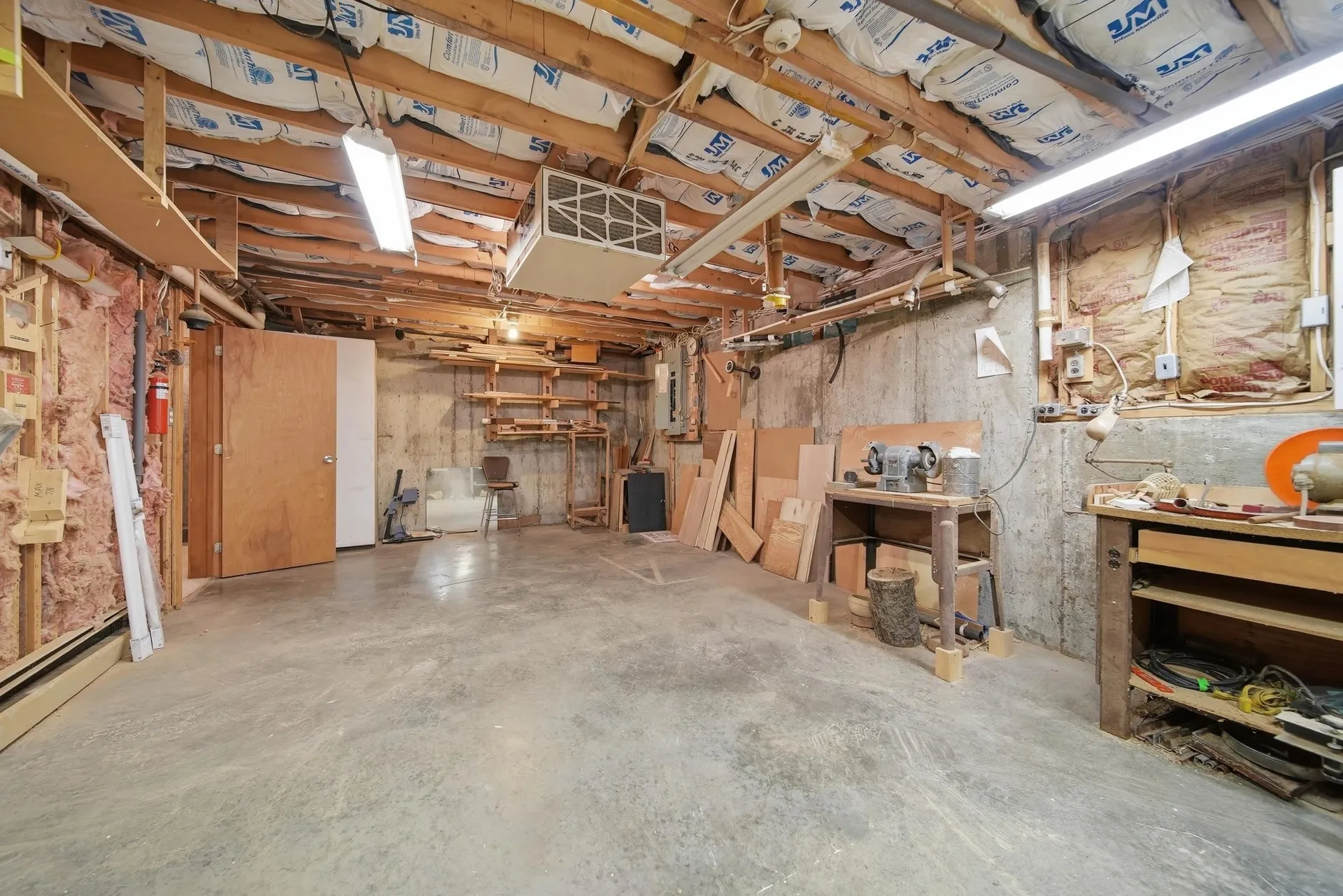 10 Eaton Road Amherst NH 03031