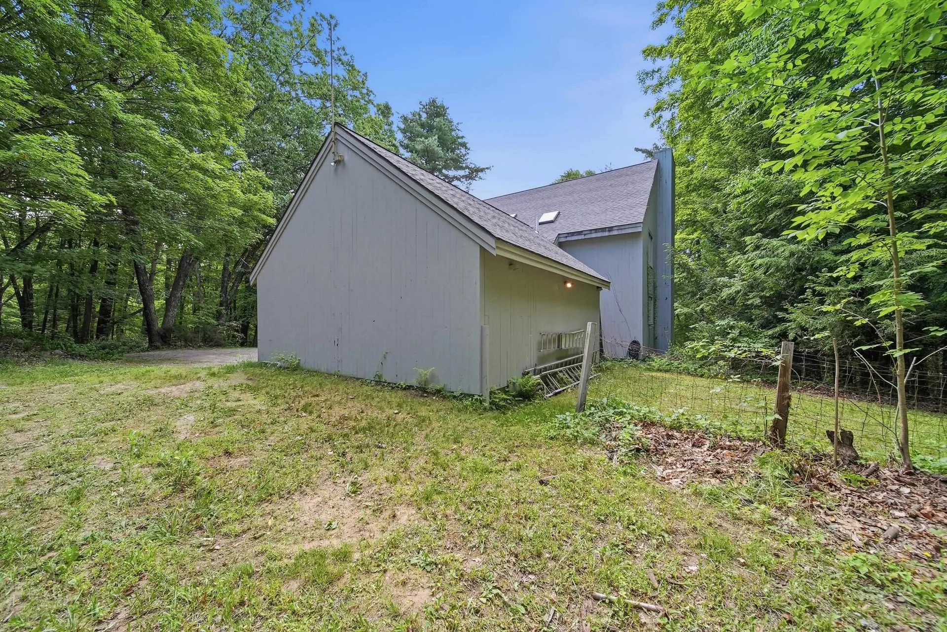 10 Eaton Road Amherst NH 03031