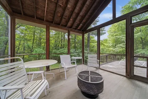 10 Eaton Road Amherst NH 03031