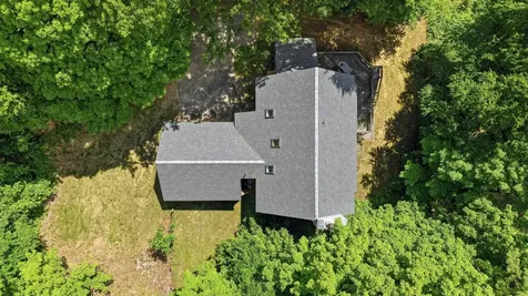 10 Eaton Road Amherst NH 03031