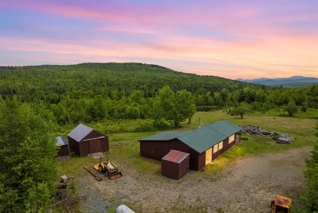 2691 Old Pond Hill Road Lunenburg VT 05906