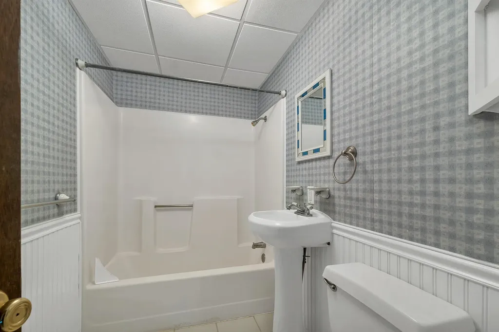 50 Brown Street Whitefield NH 03598