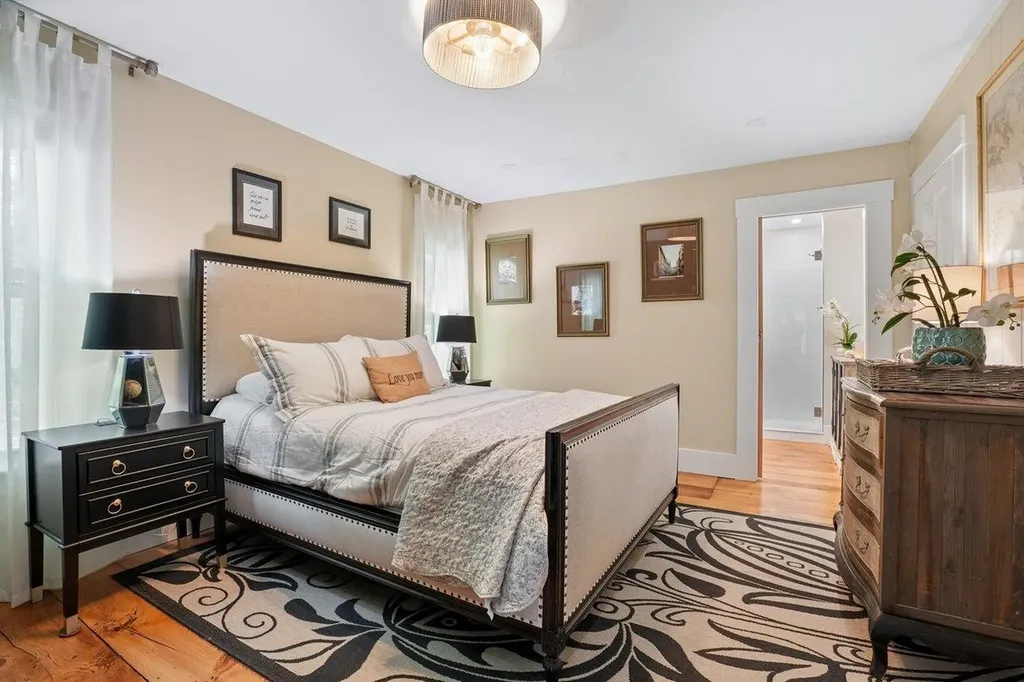 38 Water Street Rumney NH 03266