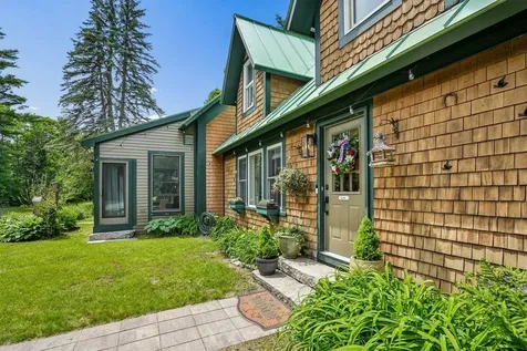 38 Water Street Rumney NH 03266