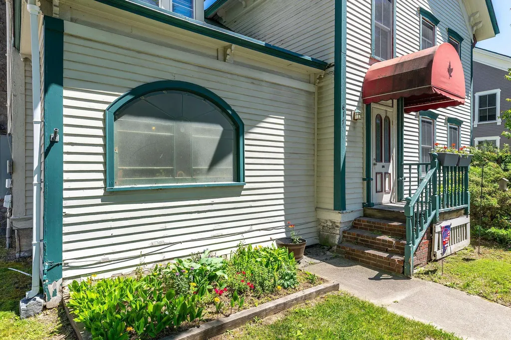 609-617 Depot Street Manchester VT 05255