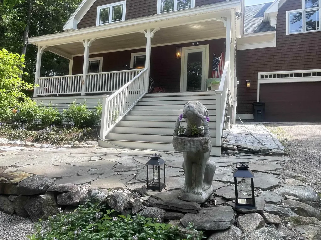 56 Kings Pine Road Wolfeboro NH 03894