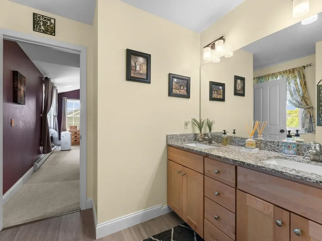 143 Commodore Drive Vergennes VT 05491