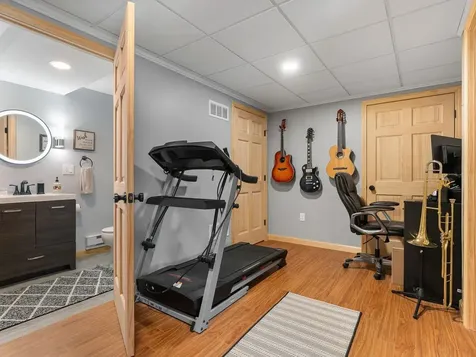 143 Commodore Drive Vergennes VT 05491