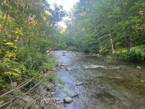 43 Vt Rte 17 Route Waitsfield VT 05673