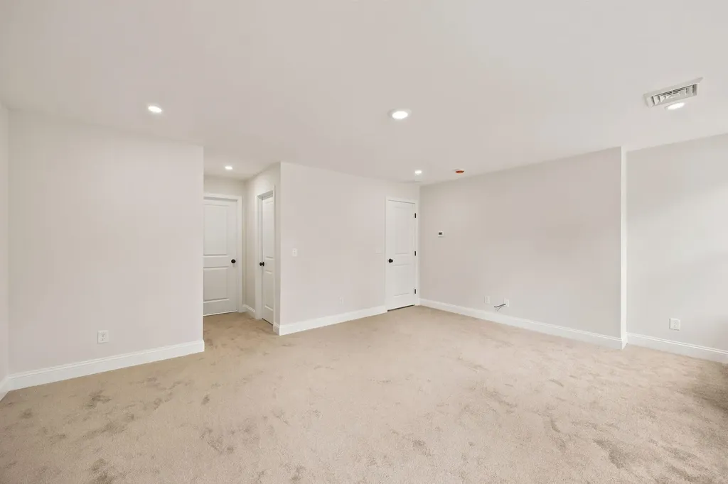 105 Sewalls Falls Road Concord NH 03303