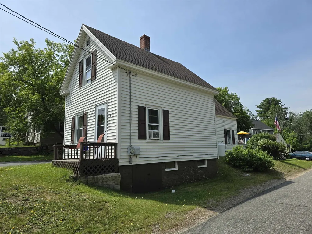 22 Rines Road Wakefield NH 03872