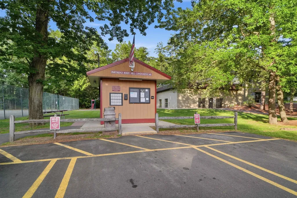 8 Strawberry Bank Road Nashua NH 03062