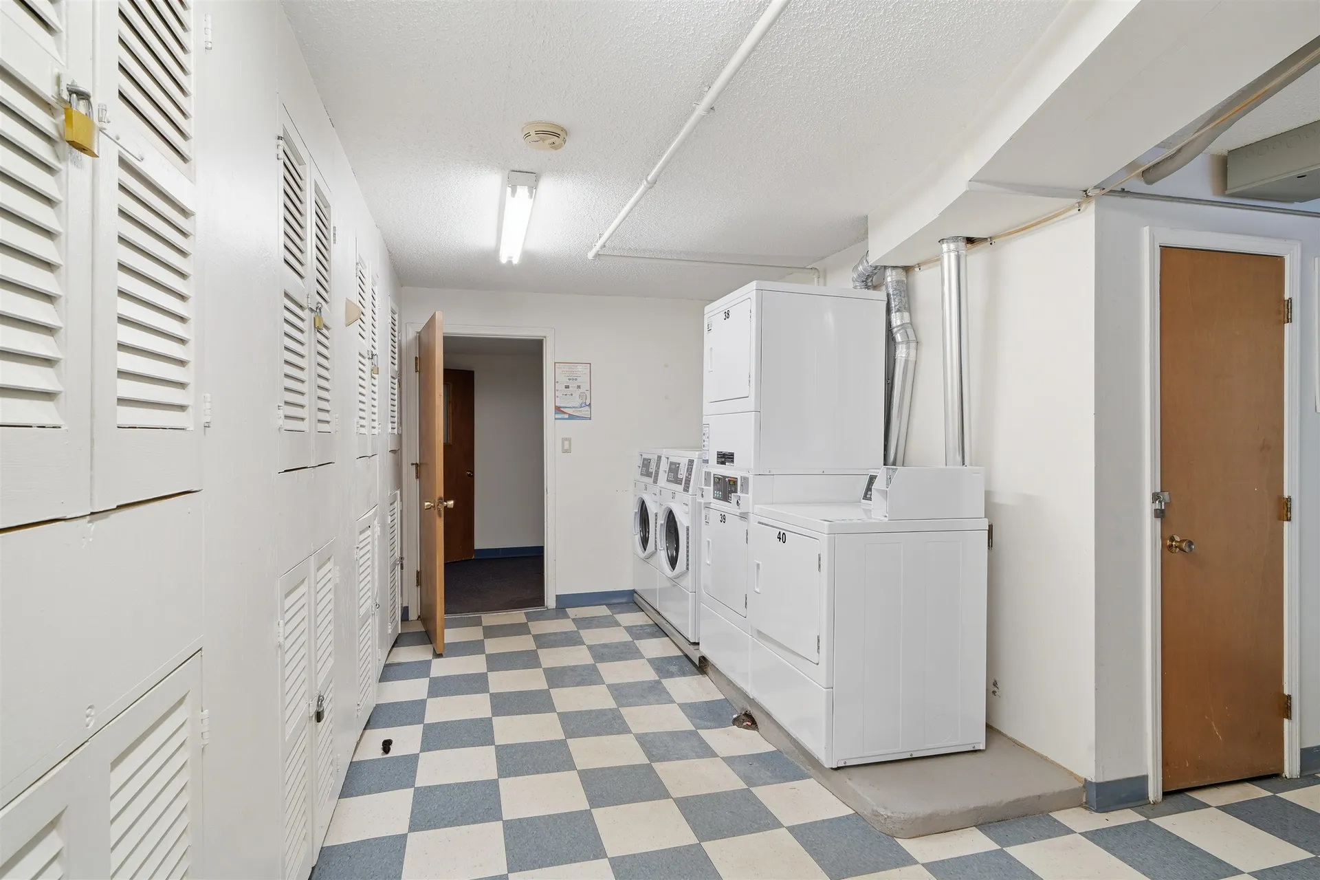 8 Strawberry Bank Road Nashua NH 03062