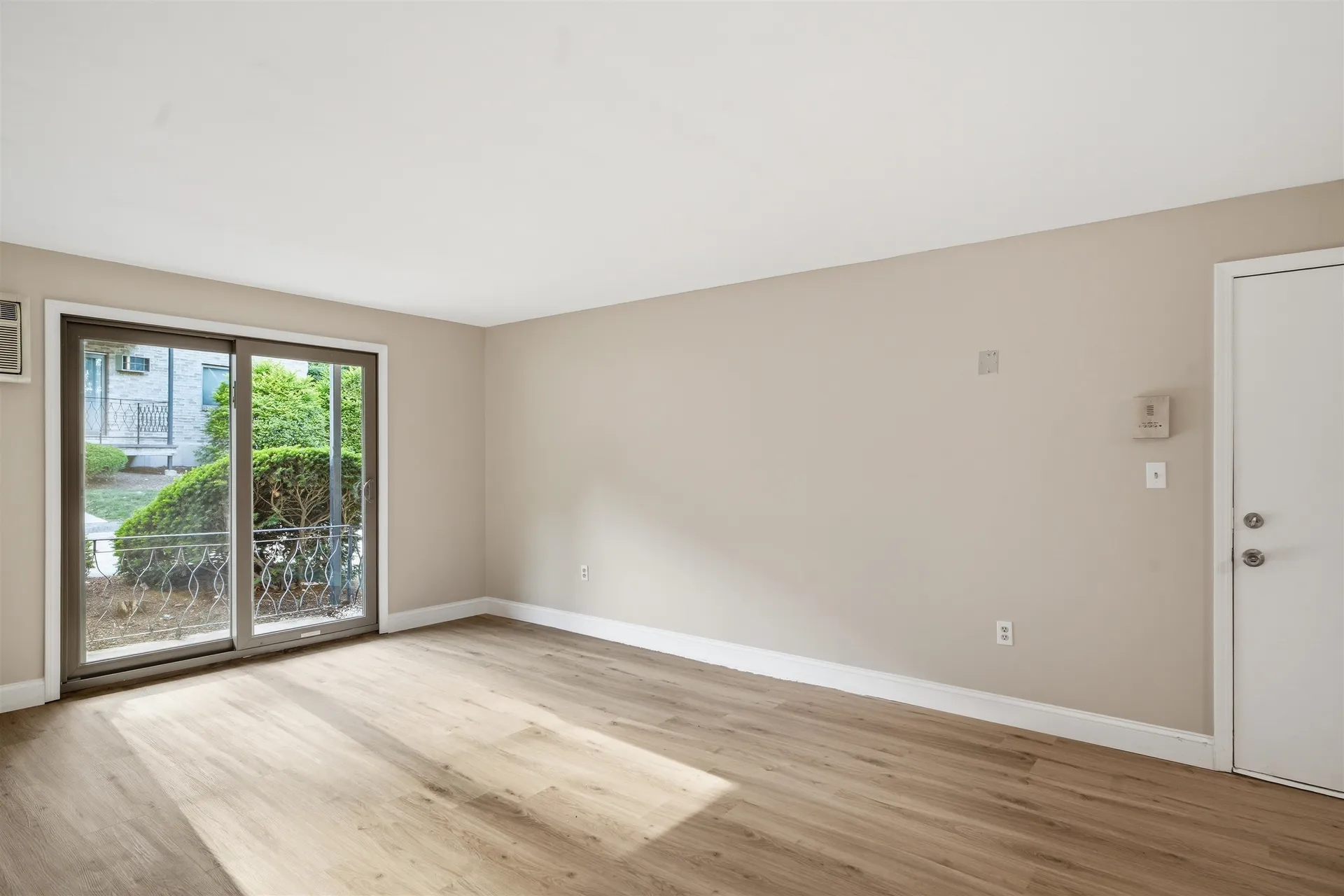 8 Strawberry Bank Road Nashua NH 03062
