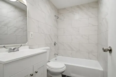 8 Strawberry Bank Road Nashua NH 03062