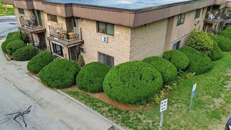 8 Strawberry Bank Road Nashua NH 03062