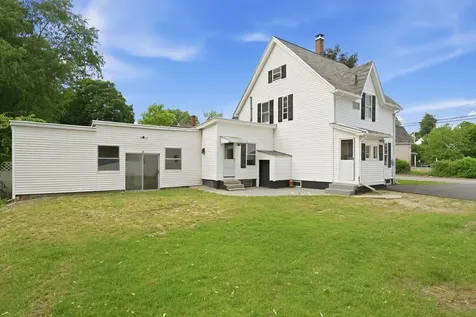 16 Sylvester Street Manchester NH 03102