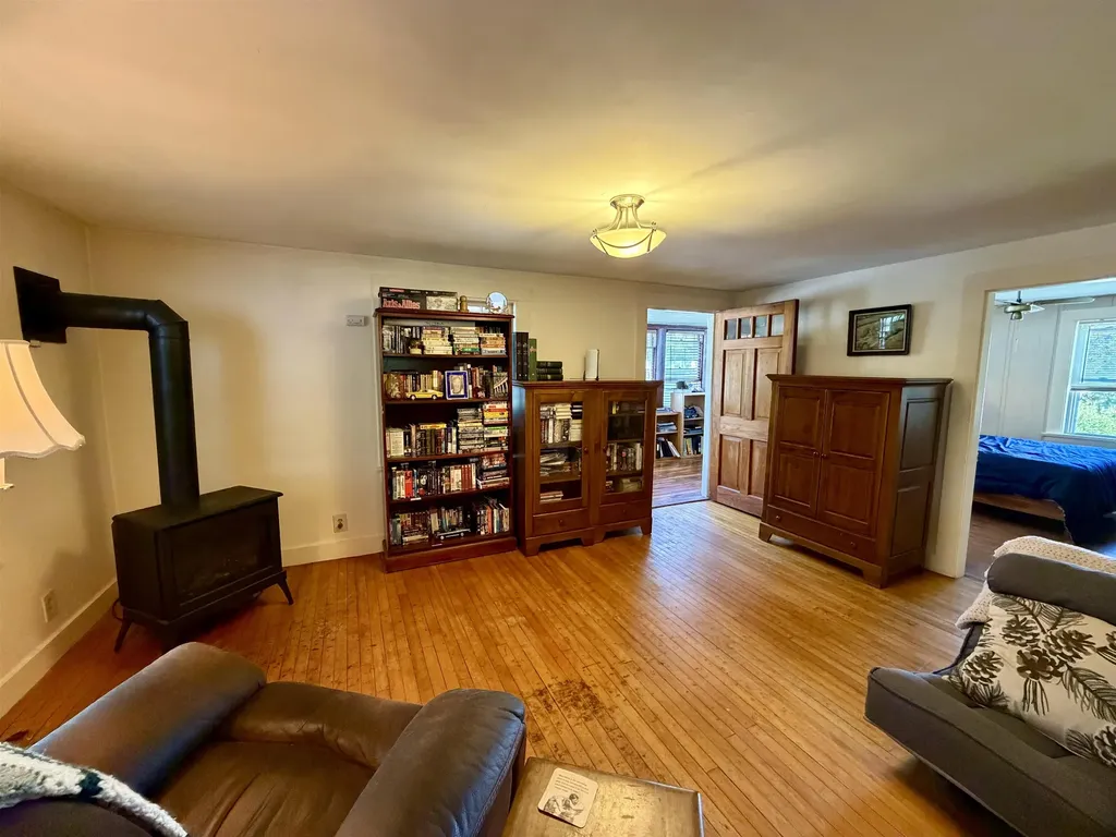 61 Maple Street Somersworth NH 03878