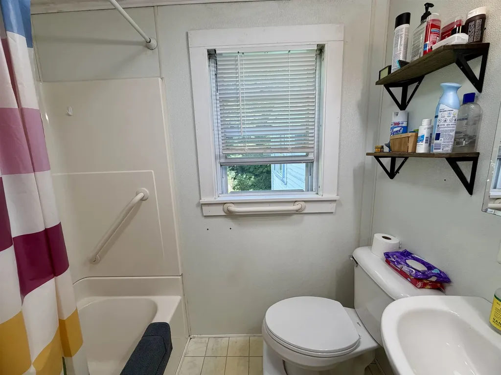 61 Maple Street Somersworth NH 03878
