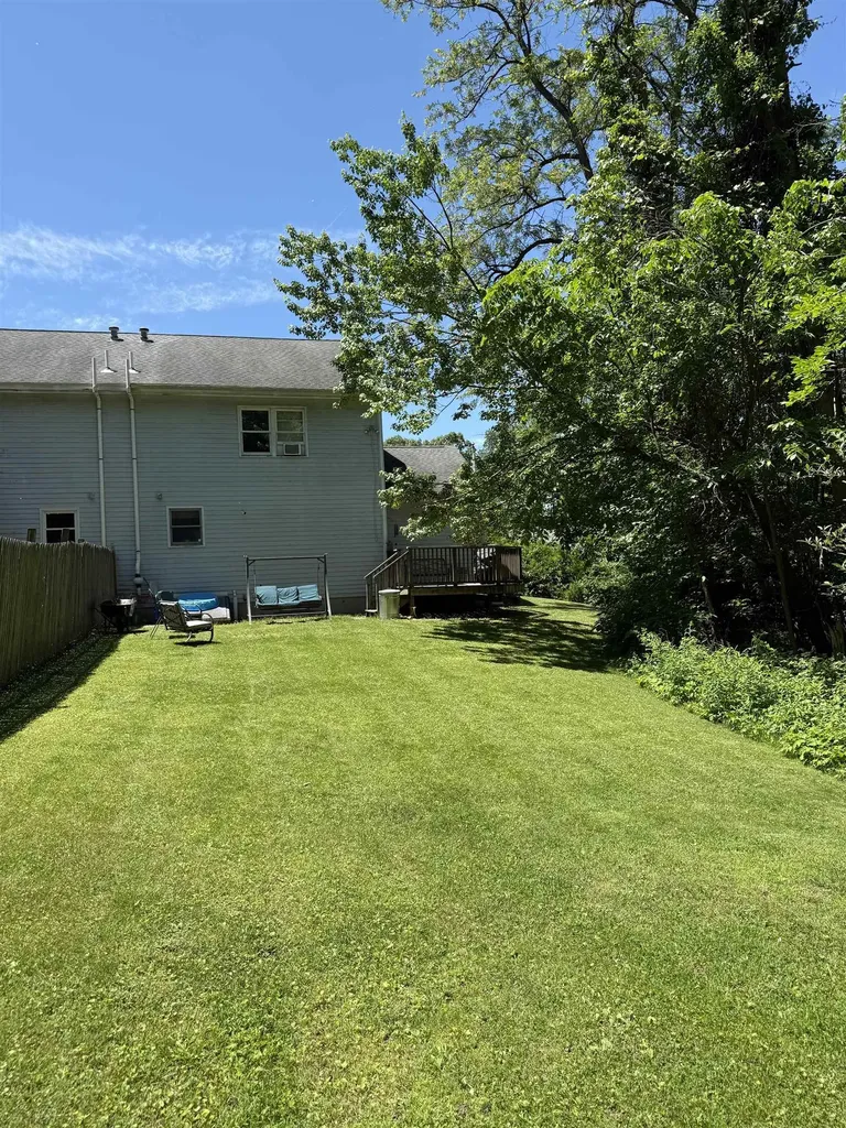 6 Rangers Drive Hudson NH 03051