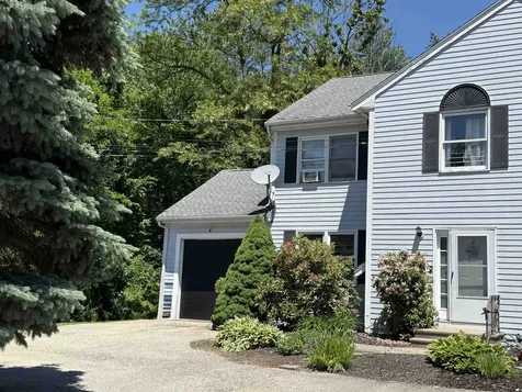6 Rangers Drive Hudson NH 03051