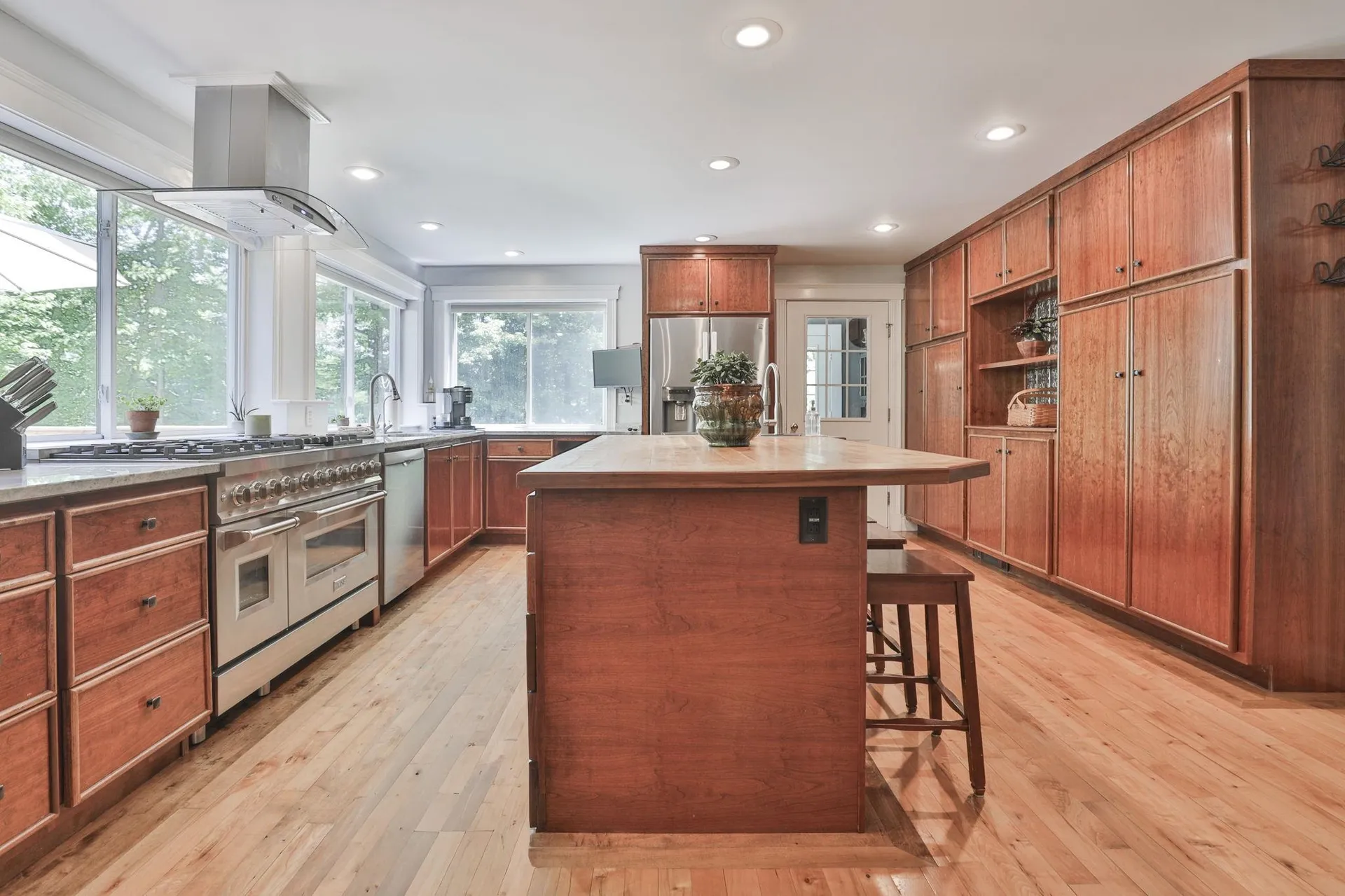 10 Sargent Road Brookline NH 03033
