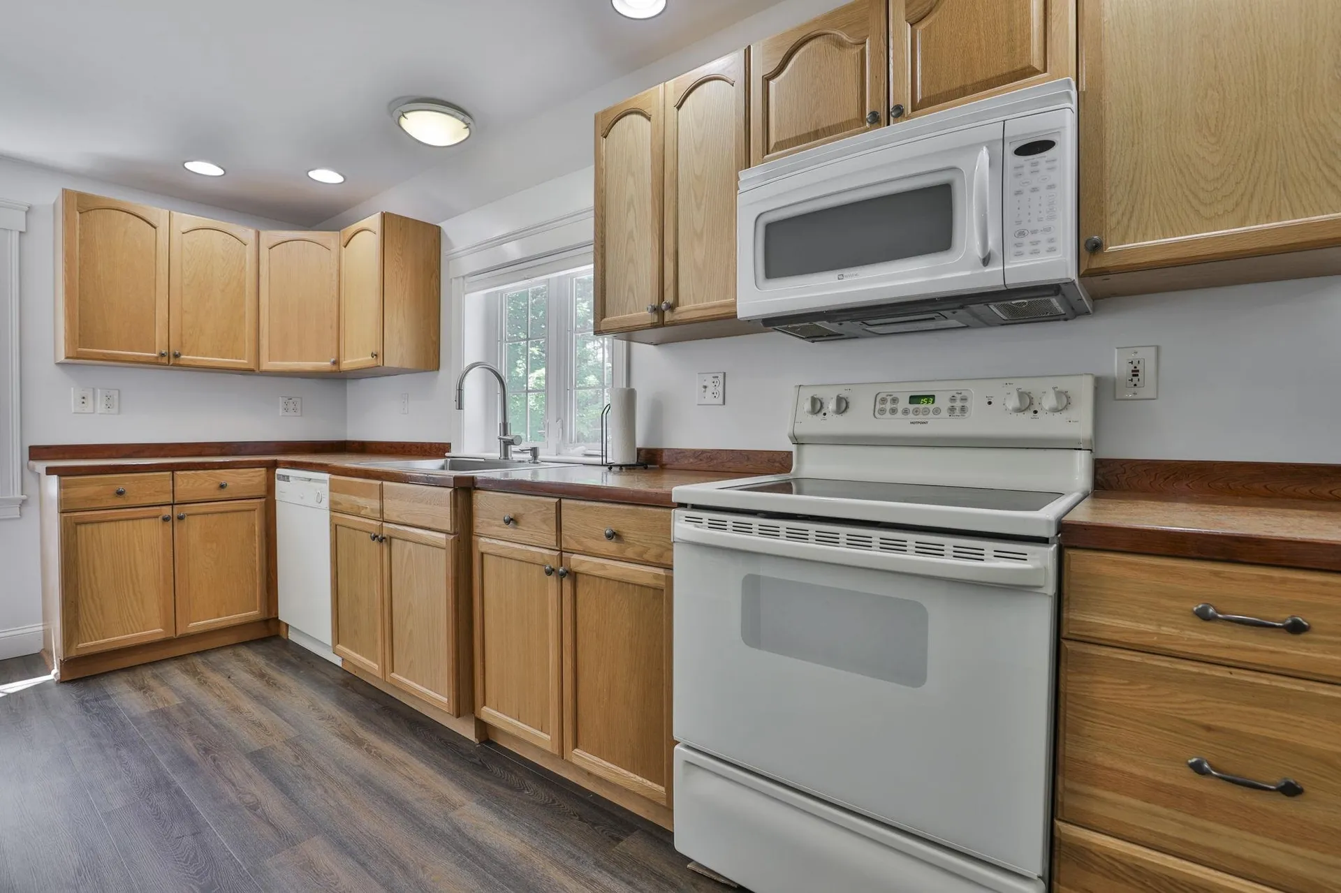 10 Sargent Road Brookline NH 03033