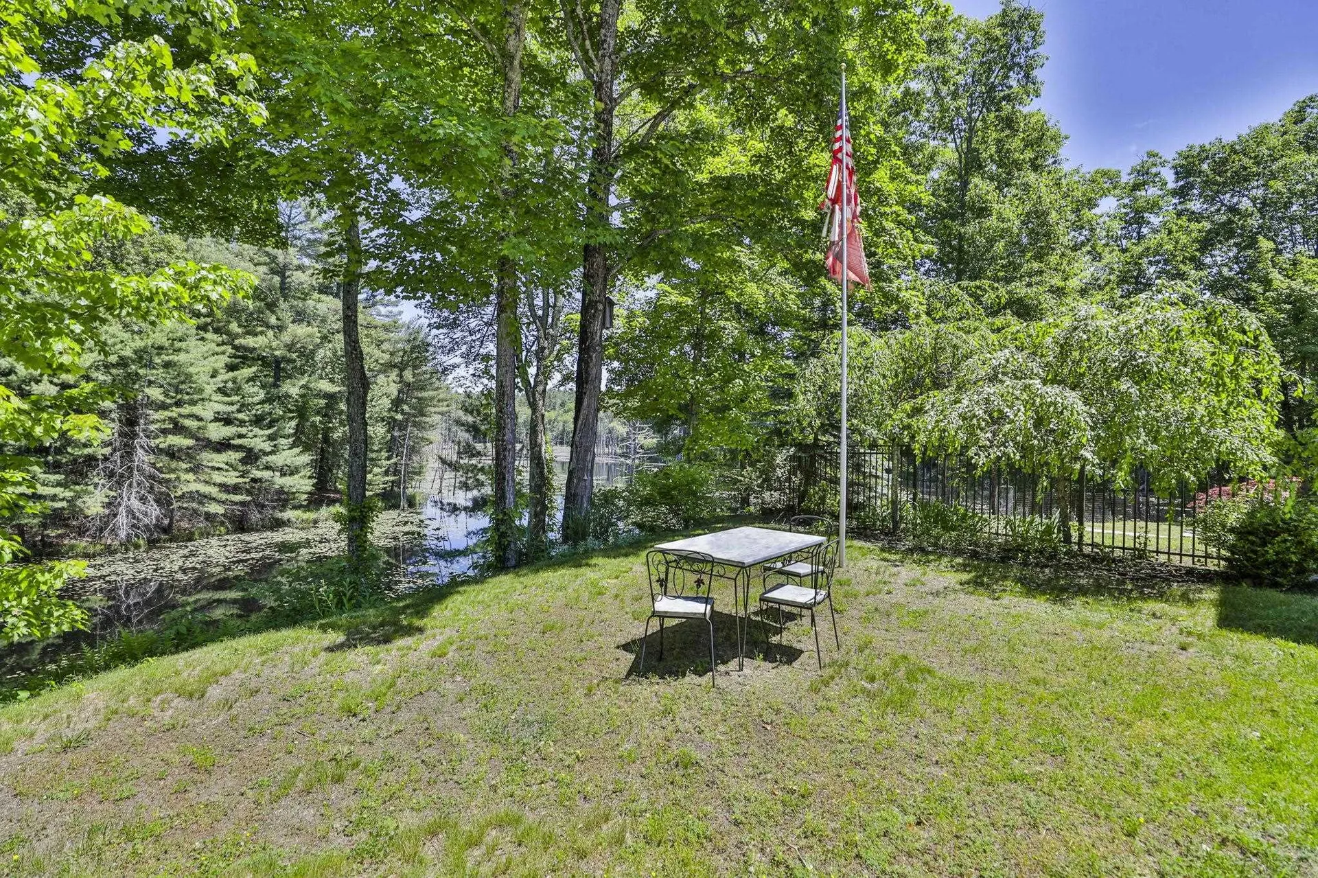 10 Sargent Road Brookline NH 03033