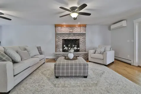 10 Sargent Road Brookline NH 03033