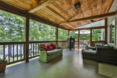 10 Sargent Road Brookline NH 03033