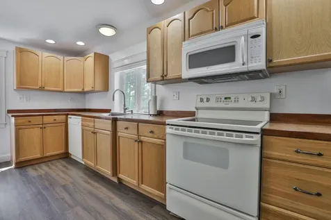 10 Sargent Road Brookline NH 03033