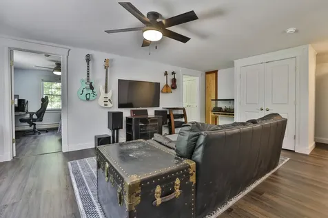 10 Sargent Road Brookline NH 03033