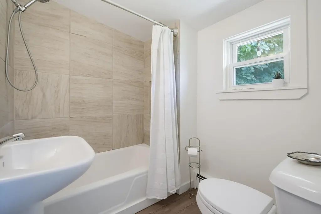 181 Kearsarge Way Portsmouth NH 03801