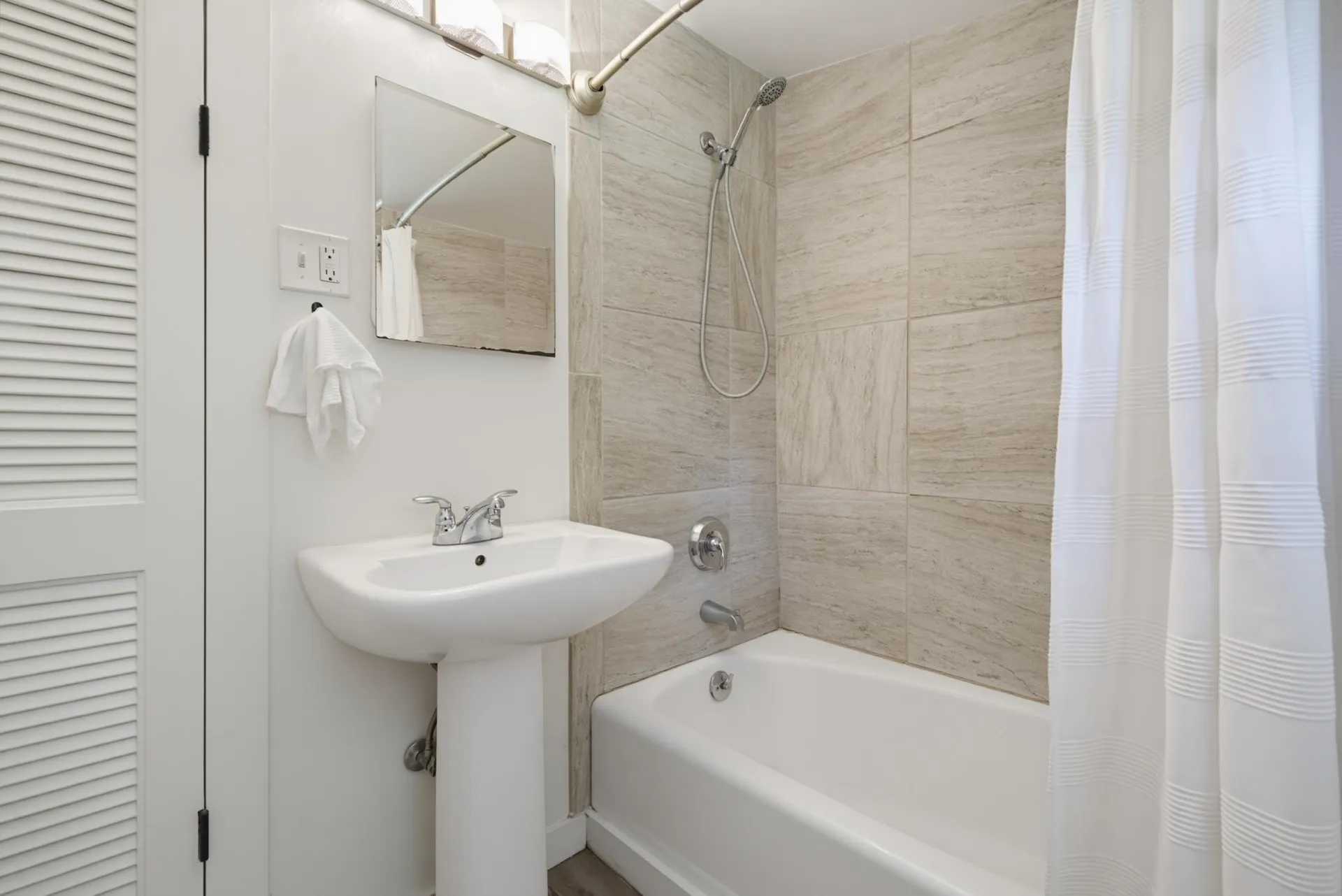 181 Kearsarge Way Portsmouth NH 03801