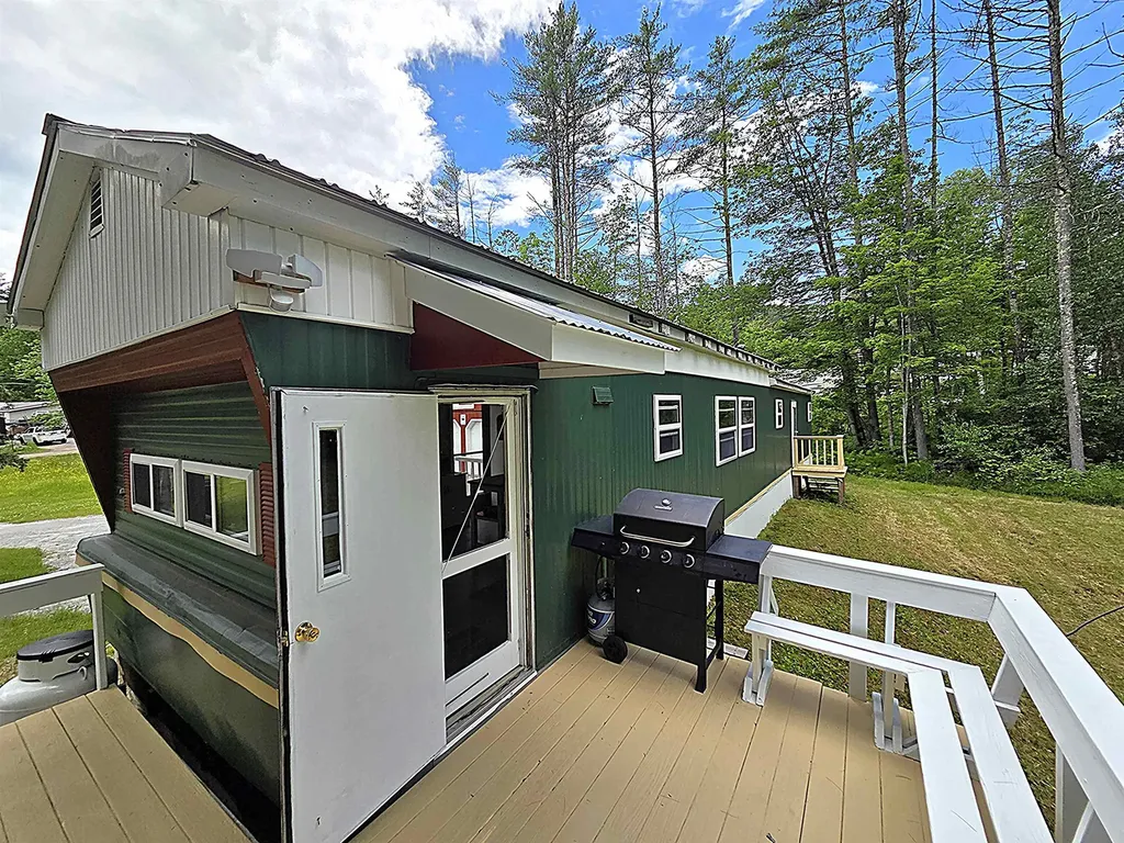 33 Sanborn Road Plymouth NH 03264