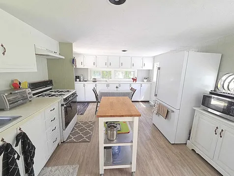 33 Sanborn Road Plymouth NH 03264