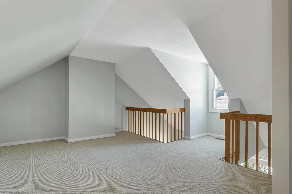 94 Beech Hill Avenue Manchester NH 03103