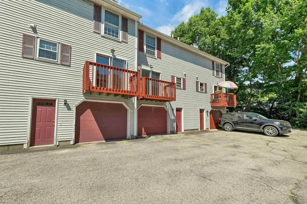 94 Beech Hill Avenue Manchester NH 03103