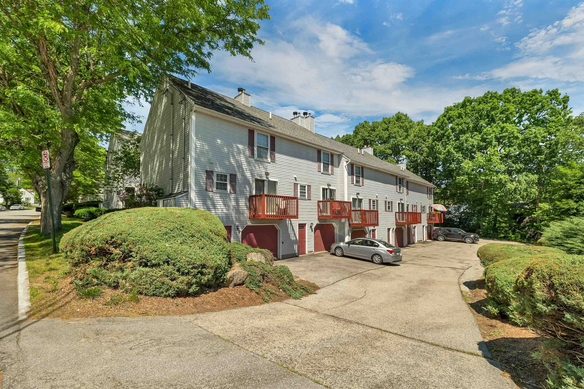 94 Beech Hill Avenue Manchester NH 03103