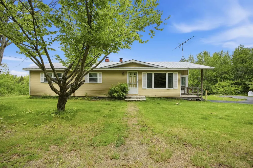 461 Coventry Road Benton NH 03785