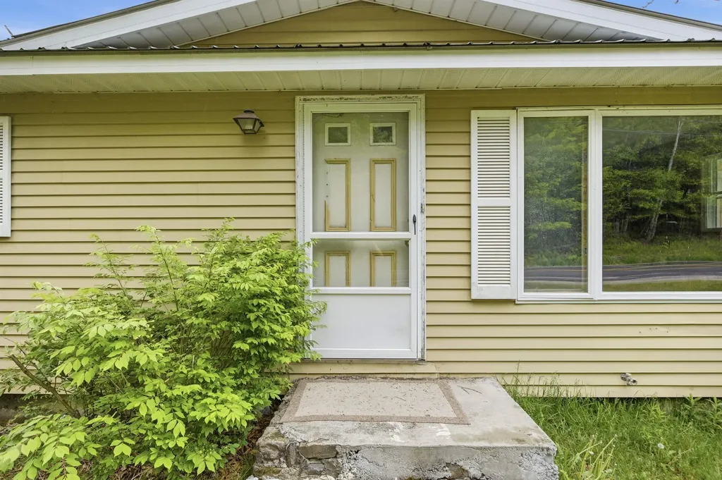 461 Coventry Road Benton NH 03785