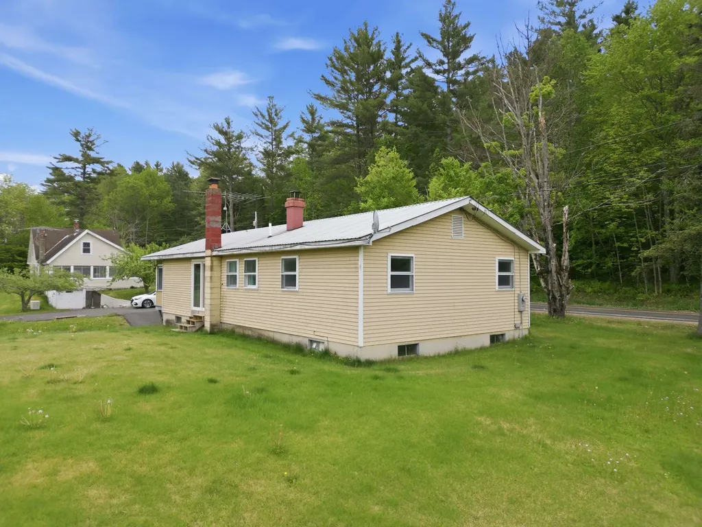 461 Coventry Road Benton NH 03785