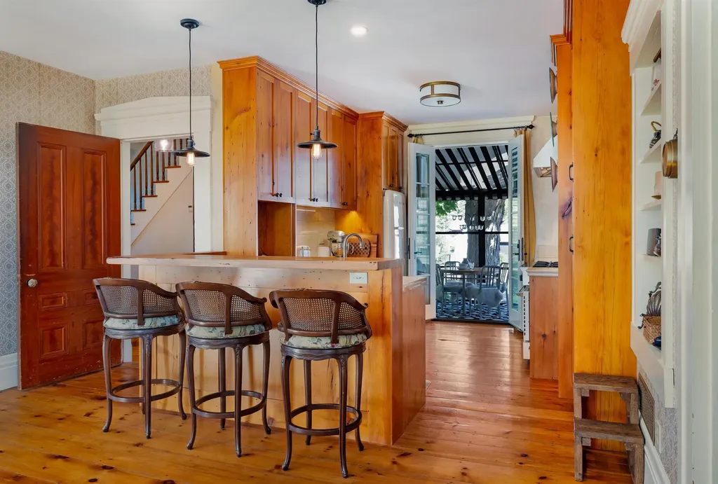 888 Botsford Road Ferrisburgh VT 05456