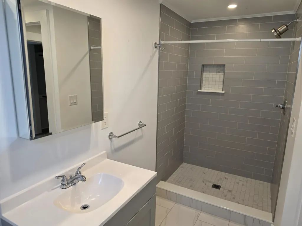 3 St John Street Dover NH 03820
